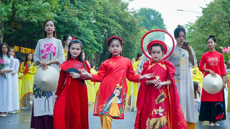 Dù đã tham gia nhiều sự kiện lớn nhưng Jenny Bảo Ngọc không khỏi hồi hộp, háo hức xen lẫn tự hào.