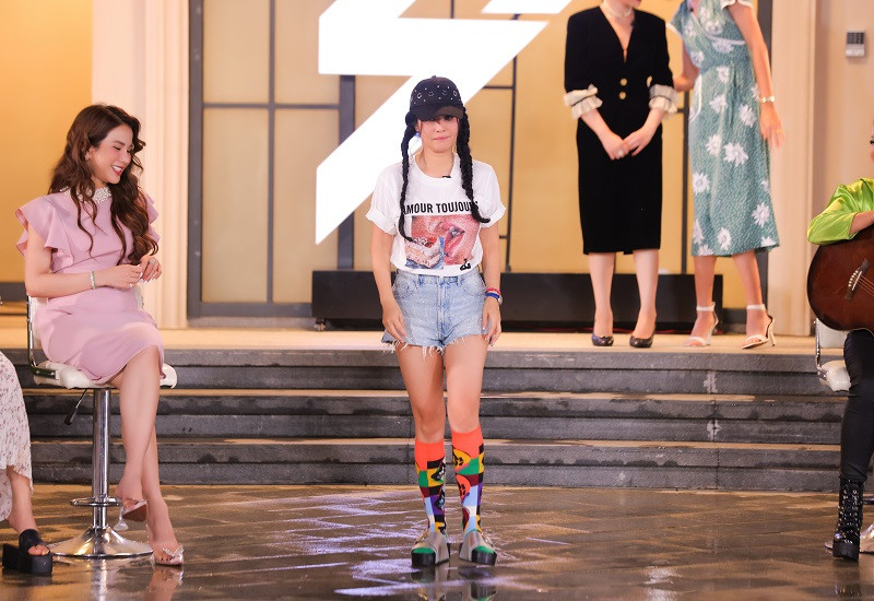 Luu Huong Giang trai long chuyen khong hoa hop voi con gai-Hinh-2