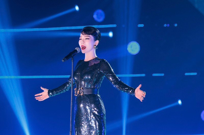 Le Quyen run, Thu Phuong suyt ngat o “Chi dep dap gio re song“-Hinh-9