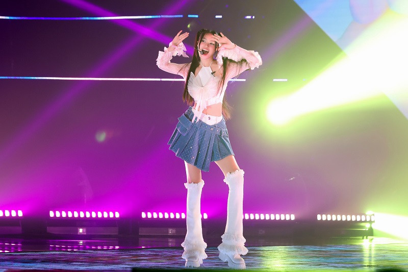 Le Quyen run, Thu Phuong suyt ngat o “Chi dep dap gio re song“-Hinh-6