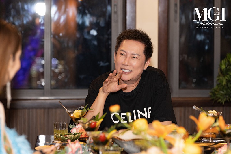 Cũng trong buổi ăn tối, ông Nawat chia sẻ về lý do khiến Miss Grand International trở thành một trong những đấu trường nhan sắc hàng đầu.