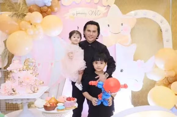 Tu Dua chot 5 con, tiet lo nhan duyen voi con gai ut-Hinh-4