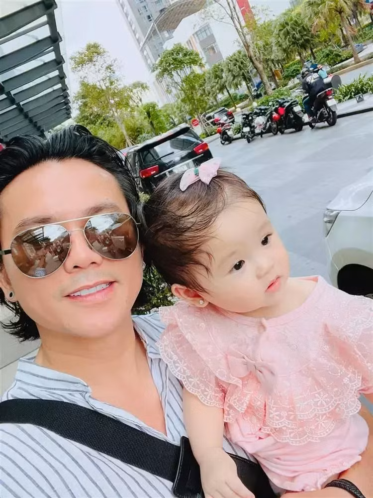 Tu Dua chot 5 con, tiet lo nhan duyen voi con gai ut