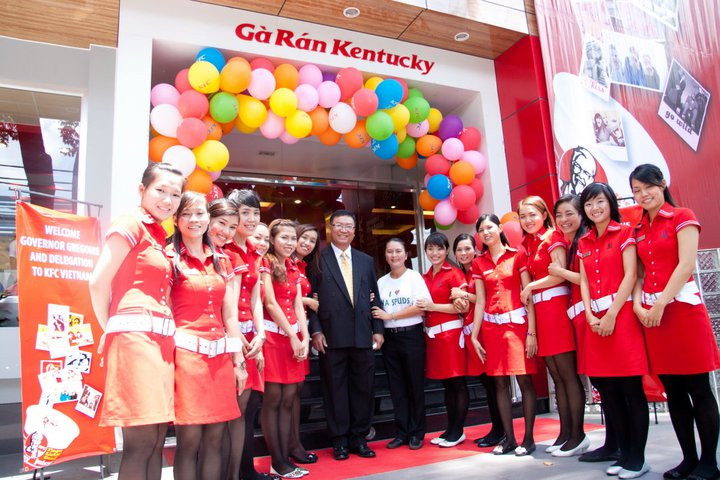 Biết gì về Pornchai Thuratum TGĐ KFC Việt Nam? - Hình 3 Biet gi ve Pornchai Thuratum TGD KFC Viet Nam?-Hinh-3