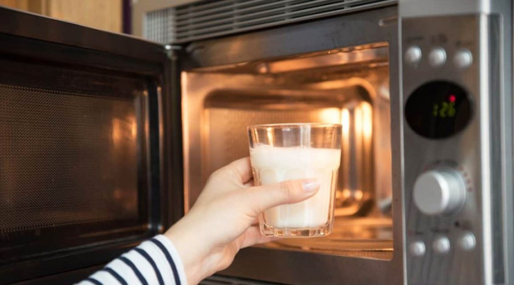 7 nhóm thực phẩm không nên hâm bằng đồ vi sóng 7 nhom thuc pham khong nen ham bang do vi song