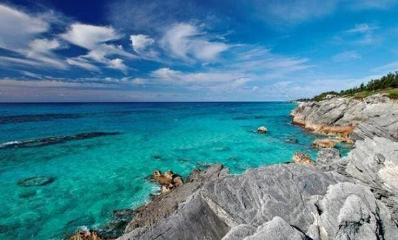 Biển "trong vắt" nhất thế giới nhưng ít tàu nào dám đi qua Bien