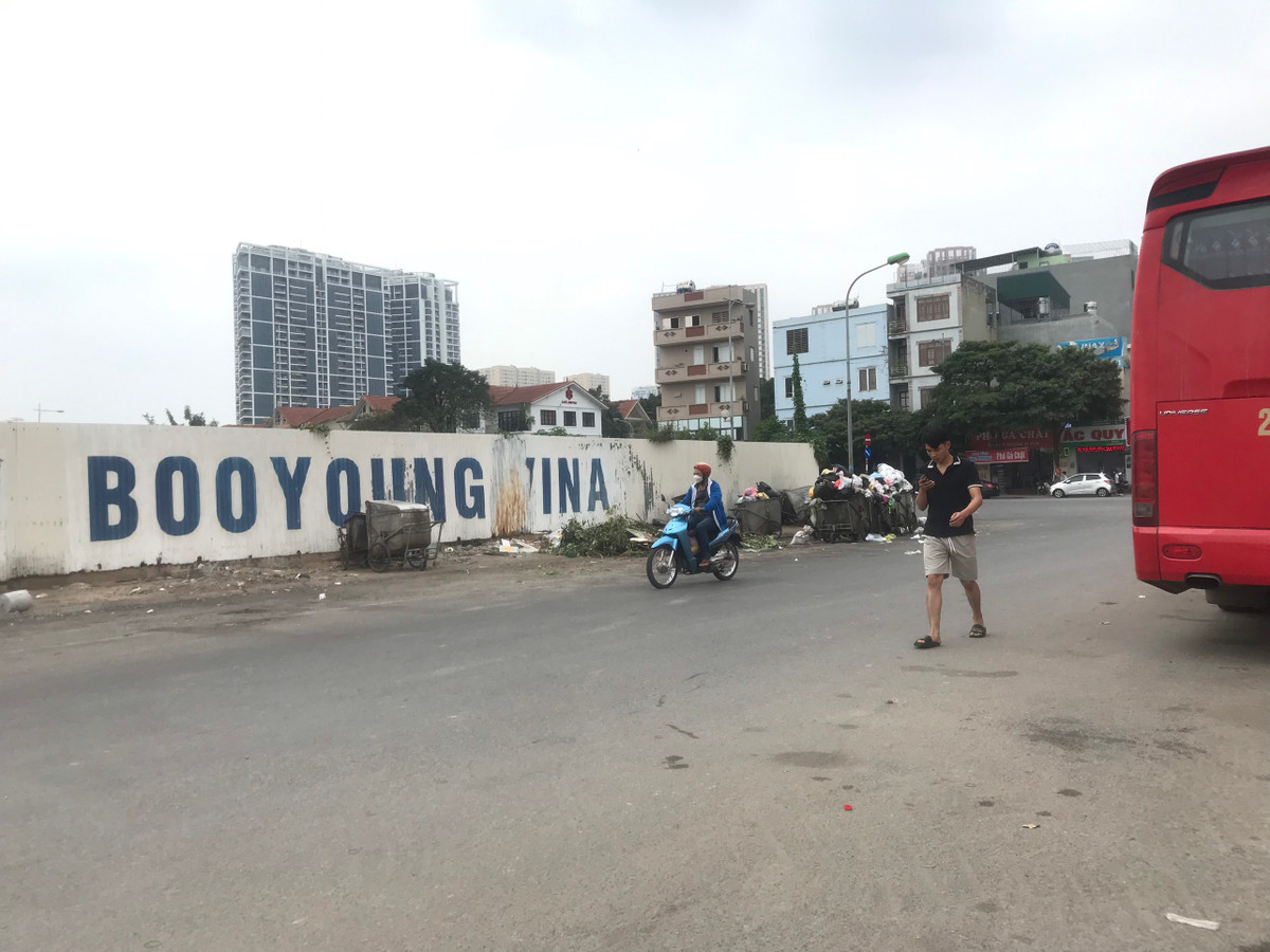 Hạ tầng giao thông xung quanh dự án đã được đầu tư đồng bộ, nhưng sau 15 năm chủ đầu tư vẫn để đất trống.