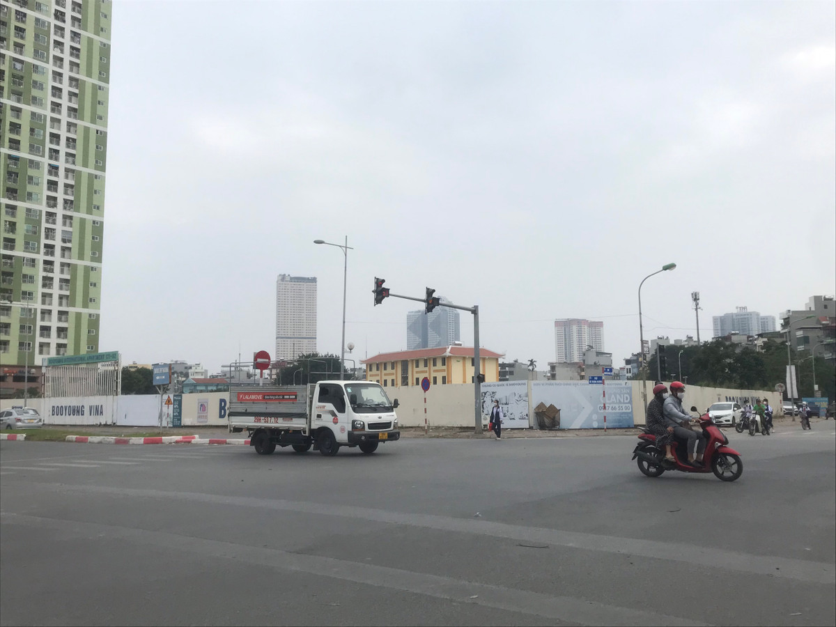 Dự án Booyoung có vị trí rất đẹp, các khu đất thuộc dự án nằm đối xứng dọc 2 bên trục đường Vũ Trọng Khánh, quận Hà Đông
