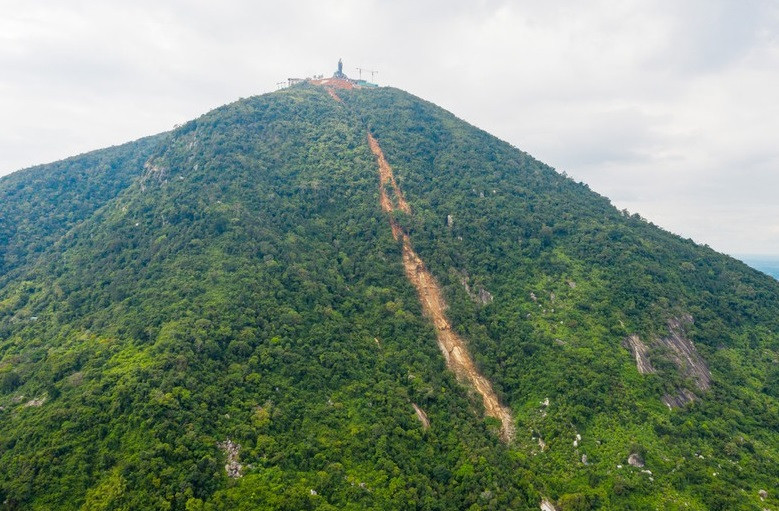 Tay Ninh: 3 sieu du an Nui Ba Den dung chap thuan chu truong