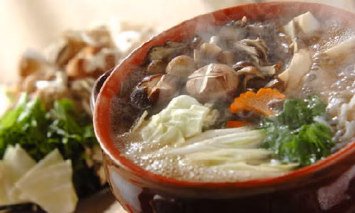 Cach lam lau nam ngot thanh, dam da an mot lan la nho suot doi