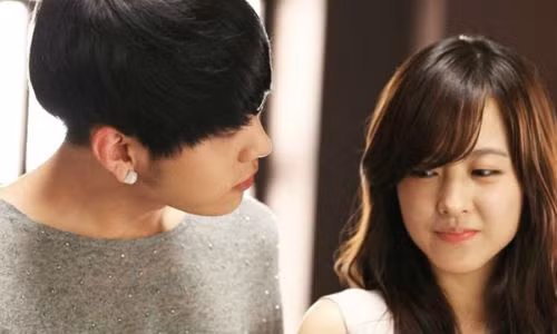 Bi mat khung khiep truoc ngay tai hon voi ban than cua vo cu