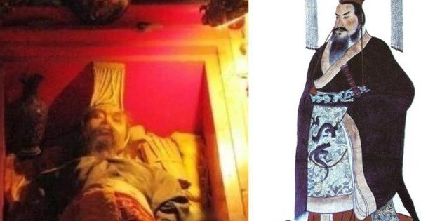 Khi còn sống, vua Hạp Lư rất thích kiếm. Vậy nên, Phù Sai đã chuẩn bị 3.000 thanh kiếm tùy táng cùng vua cha. Trong số này có không ít thanh bảo kiếm mà nhiều người khao khát có được.