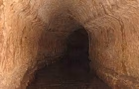 Sau khi hoàn thành, kênh Gadara dẫn nước ngọt từ những nguồn nước cách xa 100 km tới vùng ngoại ô phía tây thành phố. Để hoàn thành công trình ngầm khổng lồ này, người xưa đã đào hơn 600.000 m3 đá vôi chỉ với các dụng cụ thô sơ, tương đương hơn 1/4 tổng khối lượng của Đại kim tự tháp Giza.