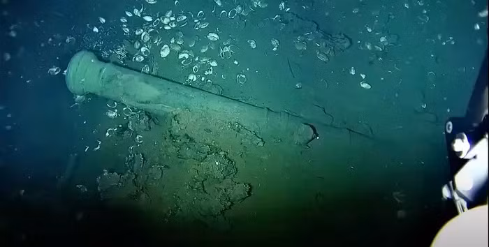 Theo các ghi chép, tàu San Jose thuộc sở hữu của hoàng gia Tây Ban Nha. Con tàu bị hải quân Anh đánh chìm vào năm 1708 gần Cartagena, Colombia. Chỉ vài người trong khoảng 600 thành viên thủy thủ đoán may mắn sống sót sau thảm kịch này.