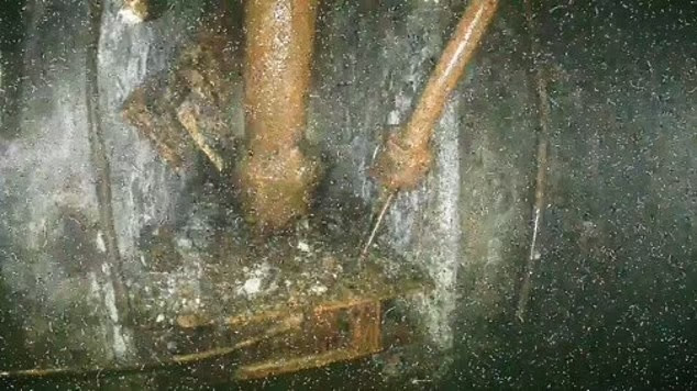 TEPCO hiện tìm cách tìm hiểu nhiều hơn về vị trí và tình trạng của số nhiên liệu này để xúc tiến quá trình dọn dẹp nhằm giải thể nhà máy điện hạt nhân Fukushima Dai-ichi. Camera trên drone không thể quan sát đáy lõi lò phản ứng, một phần do bóng tối trong khoang chứa.