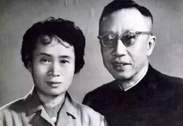 Phổ Nghi và Lý Thục Hiền yêu thương nhau và đi đến quyết định kết hôn. Năm 1962, họ tổ chức đám cưới. Khi ấy, Lý Thục Hiền 37 tuổi và Phổ Nghi ngoài 50 tuổi.