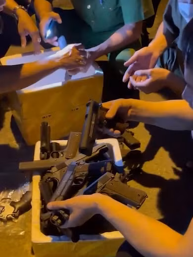 TP HCM: Phat hien kho “hang nong” o Phuoc Kien, Nha Be