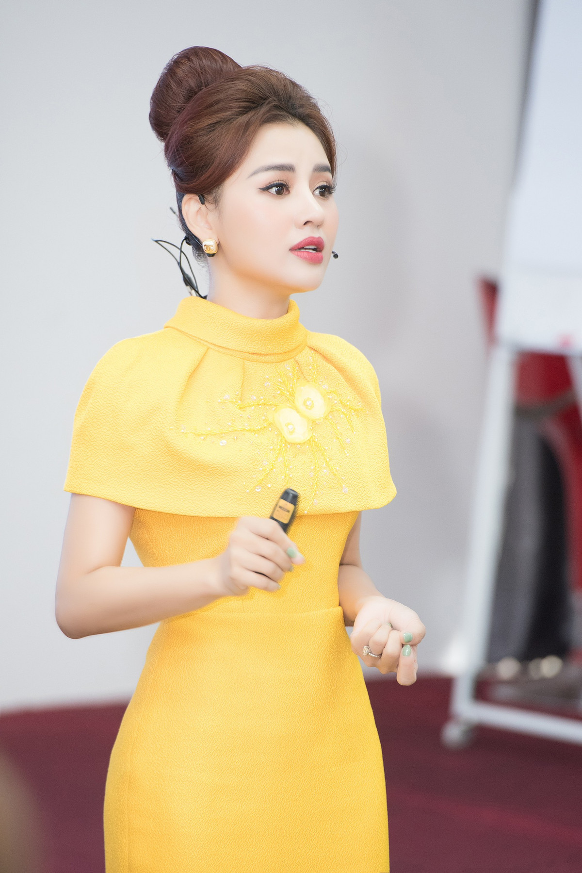 Phụ nữ khí chất: Ba phần tướng mạo nhưng bảy phần thần thái - Hình 2 Phu nu khi chat: Ba phan tuong mao nhung bay phan than thai-Hinh-2