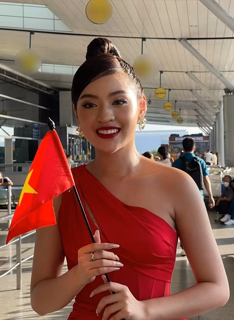 Tran Thanh Tam le bong di thi quoc te, lo guong mat khac la