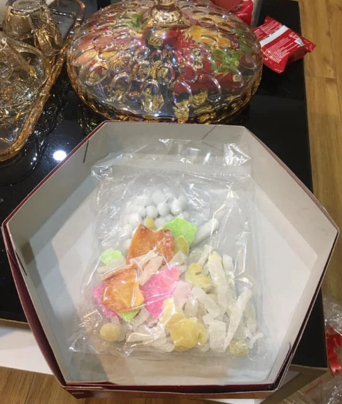 Không ít người đã tỏ ra chưng hửng, ngơ ngác vì sự giả dối khi đóng gói của phía nhà sản xuất.