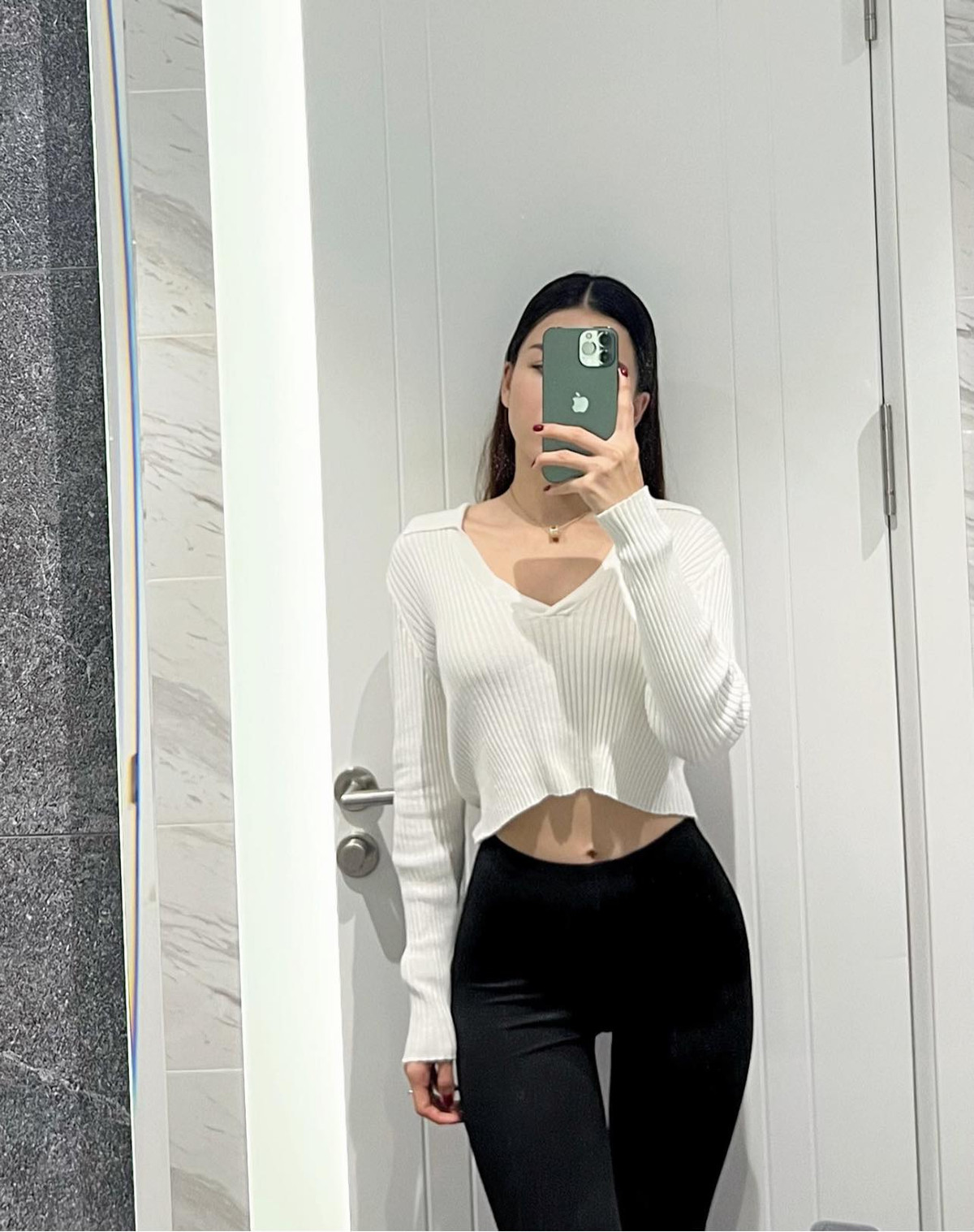 Yến Xuân còn có mối quan hệ thân thiết với gia đình của Đặng Văn Lâm, vậy nên người hâm mộ đang mong chờ một đám cưới của họ trong tương lai gần. Ảnh: FBNV