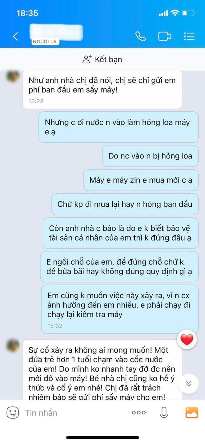 Ngay khi gửi tin nhắn và clip đã quay ở quán sửa máy tính cho phụ huynh em nhỏ, cô gái nhận được cuộc gọi của bố đứa trẻ với nội dung chỉ trả 150.000 đồng tiền sấy máy.