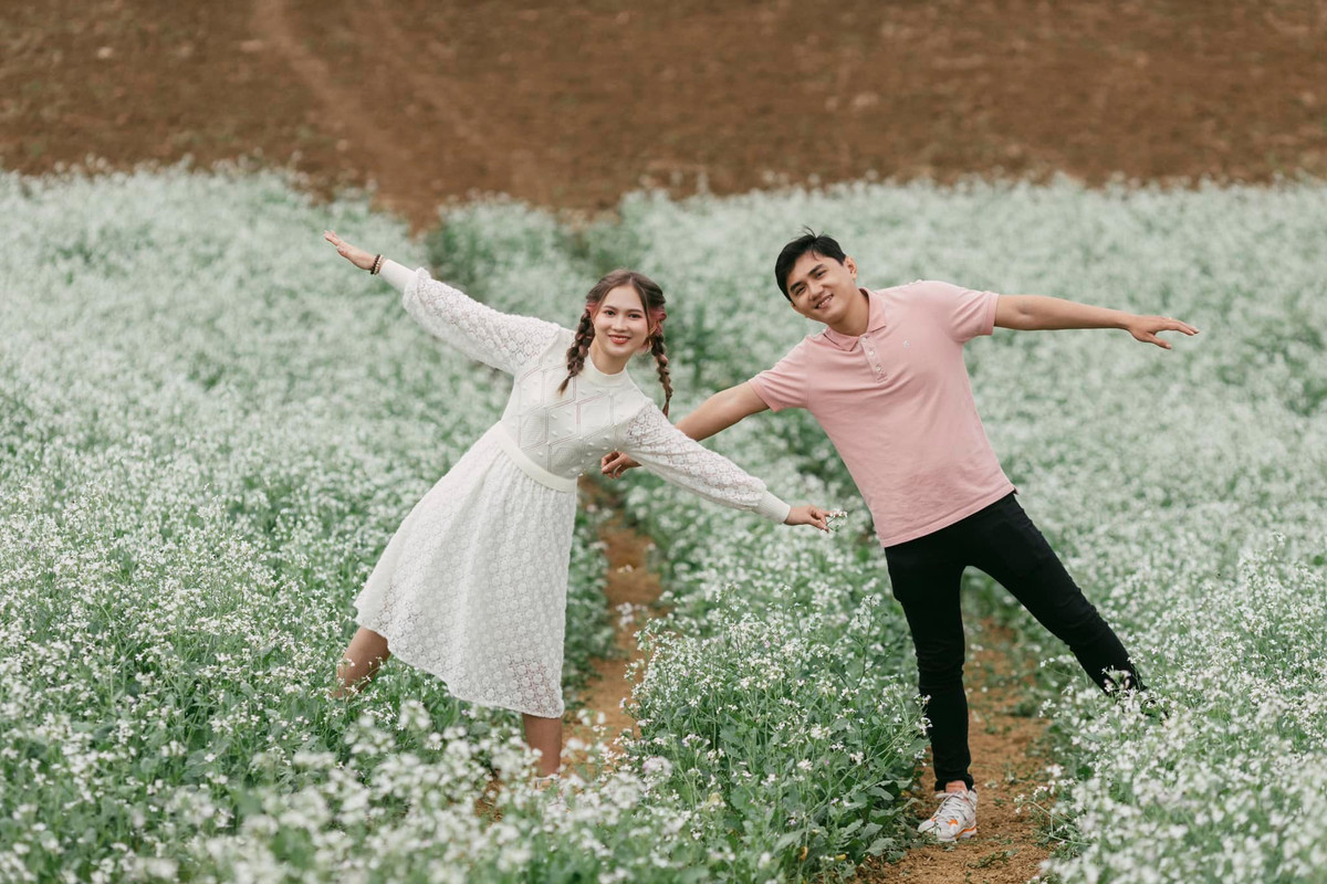 Trên MXH đã xuất hiện vô vàn tấm ảnh chụp cùng hoa cải Mộc Châu cực đẹp, ai nhìn cũng mong muốn được ghé thăm. Ảnh: Ngựa Hoang