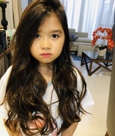 Có thể dễ dàng nhận thấy là nhan sắc xinh xắn của Breanna Youn sau bao năm vẫn không thay đổi.