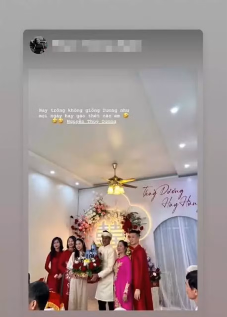 Vốn nổi tiếng xinh đẹp, sang chảnh, mới đây khoảnh khắc cô dâu trẻ bị chụp ảnh "dìm hàng" đã nhận về sự quan tâm lớn.