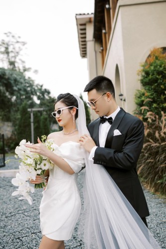 Vậy là sau 8 năm, mối tình được hâm mộ nhất, nhì làng bóng Việt đã chính thức về chung một nhà và chia sẻ tin vui tới mọi người. Ảnh: FBNV