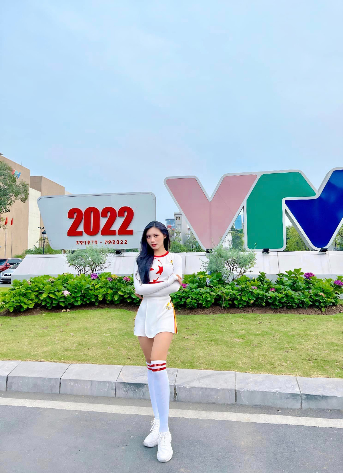 Mỗi lần lên sóng Nóng cùng World Cup 2022 cô gái này luôn đốn tim khán giả truyền hình.