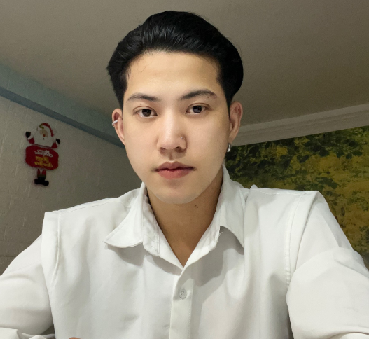 Sau lùm xùm vô lễ với người lớn tuổi thời gian qua, TikToker này đã chuyển sang những nội dung lành mạnh hơn.