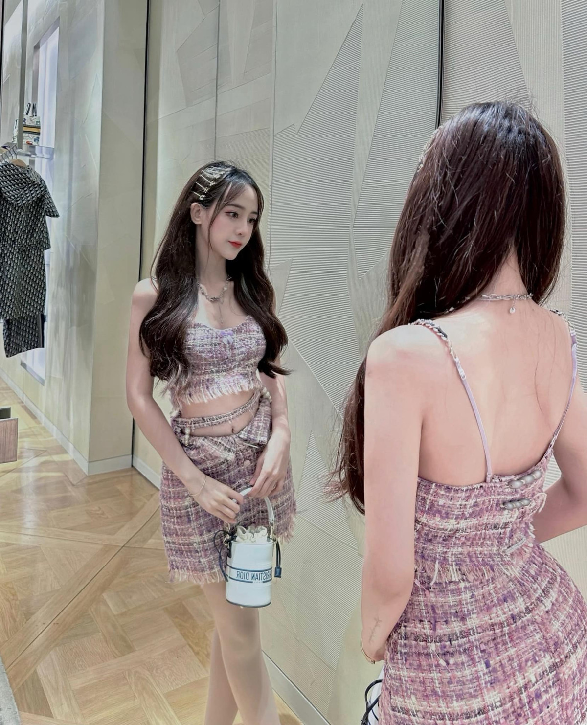 Vũ Ngọc Duyên từng tiết lộ thu nhập cô nàng có được từ công việc hiện tại rất khả quan. Lúc mới chập chững làm mẫu ảnh, Jani đã có thể kiếm được 30 triệu đồng/tháng.