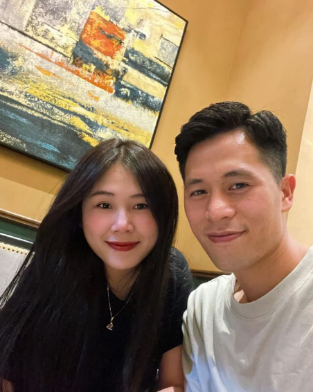 Vốn là những người kín tiếng nên những bức hình trong ngày vui của cặp đôi khá hiếm hoi, chủ yếu do người nhà và fan thân thiết đăng tải. Ảnh: Tổng hợp