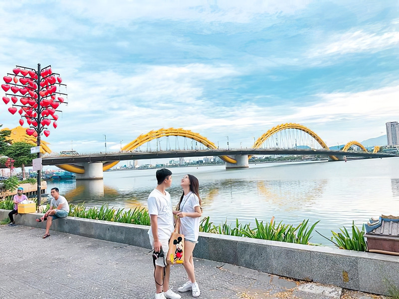 Nếu băn khoăn không biết cùng “đồng bọn” đi đâu vào dịp Tết thì Đà Nẵng chính là một gợi ý lý tưởng.