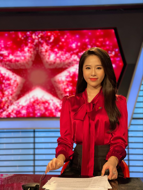 Cùng năm đó, khi chỉ mới là cô gái 18 tuổi, Bảo Châu đã lọt vào top 10 cuộc thi Hoa hậu Việt Nam 2018.