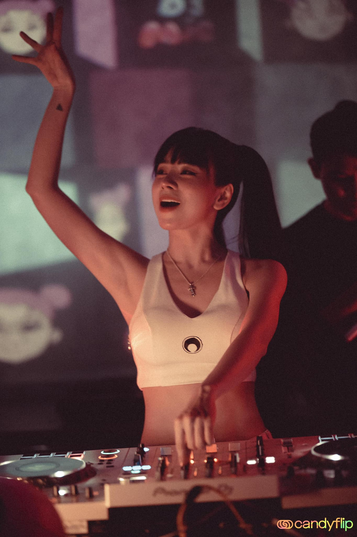 Từ nhan sắc đến phong cách thời trang của cô đều thăng hạng rõ.