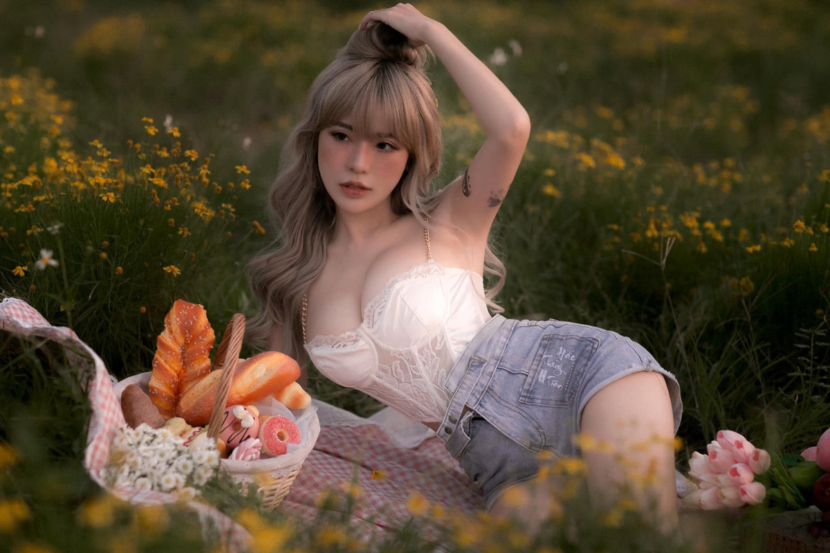 Với tình yêu dành cho nghệ thuật, Tố Uyên đã vượt qua hết những định kiến xã hội và hoàn cảnh để theo đuổi ước mơ.