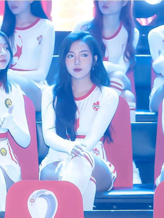 Cô nàng gây chú ý ngay khi mới xuất hiện cùng dàn 32 hot girl tại chương trình Nóng cùng World Cup 2022.