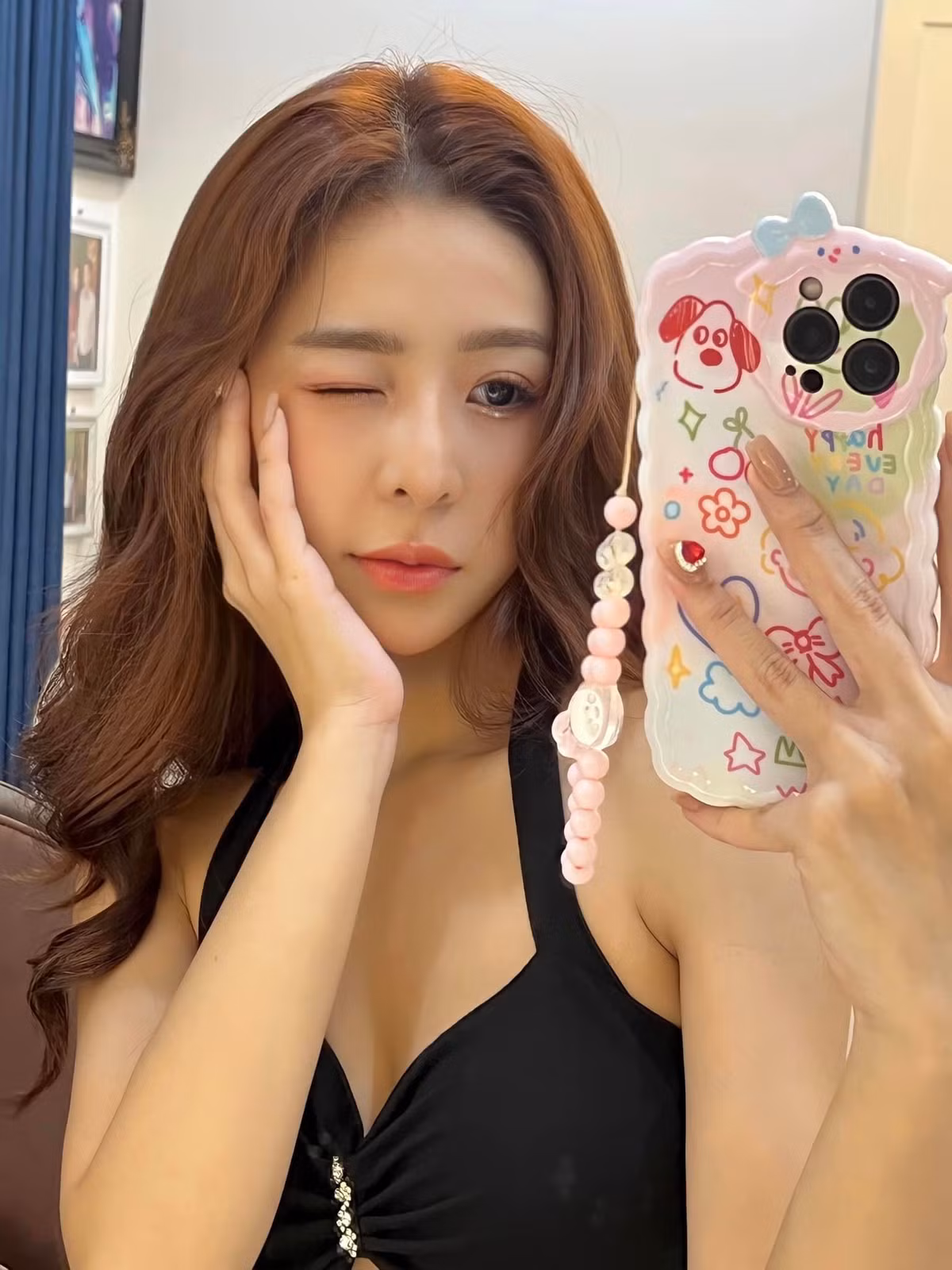 Tammy Phạm từng chia sẻ việc nổi tiếng đôi lúc cũng đem lại nỗi buồn cho nữ sinh 2K2 này bởi phải đổi mặt với những bình luận tiêu cực.