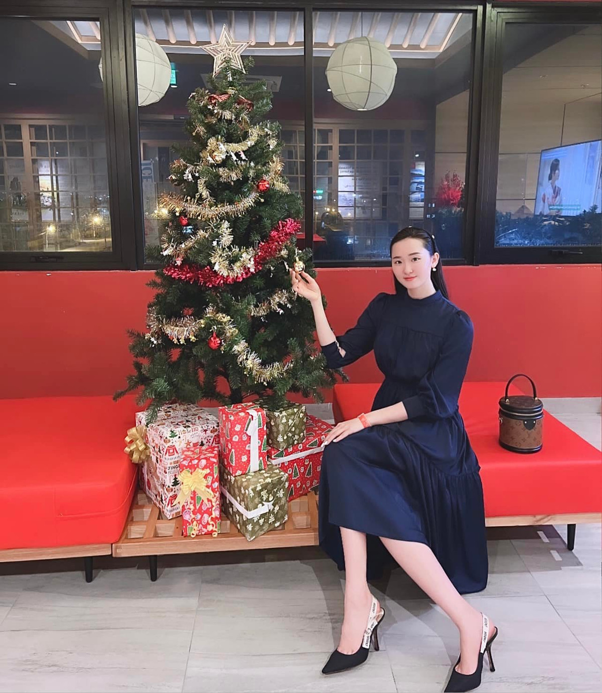 Trên trang cá nhân, Phan Cẩm Nhi thường xuyên chia sẻ nhiều hình ảnh đời thường xinh đẹp. Ảnh: FBNV