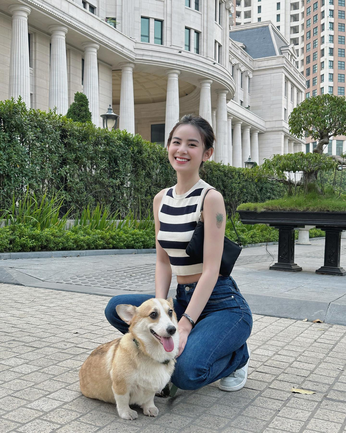 Để trở thành một người mẫu chuyên nghiệp, hot girl Hà thành này đã dự thi The Face Vietnam.