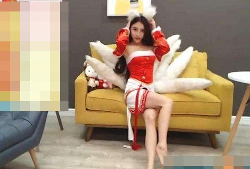 Nhờ gương mặt xinh đẹp, thân hình hoàn hảo với số đo chuẩn, mà mỗi khi lên sóng, hot girl 9X đều thu hút được một lượng lớn khán giả theo dõi.