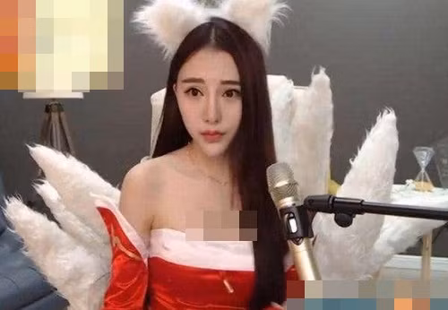 Nu streamer xu Trung bi cam song vi hanh vi vuot chuan muc