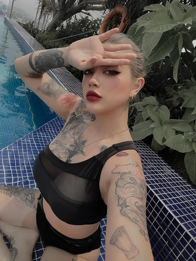 Rất kín tiếng về cuộc sống riêng nhưng riêng hình ảnh về cô con gái nhỏ tên Tuệ Minh (nickname Mèo), Lee Zin vẫn thoải mái chia sẻ trên mạng xã hội. Ảnh: Tổng hợp