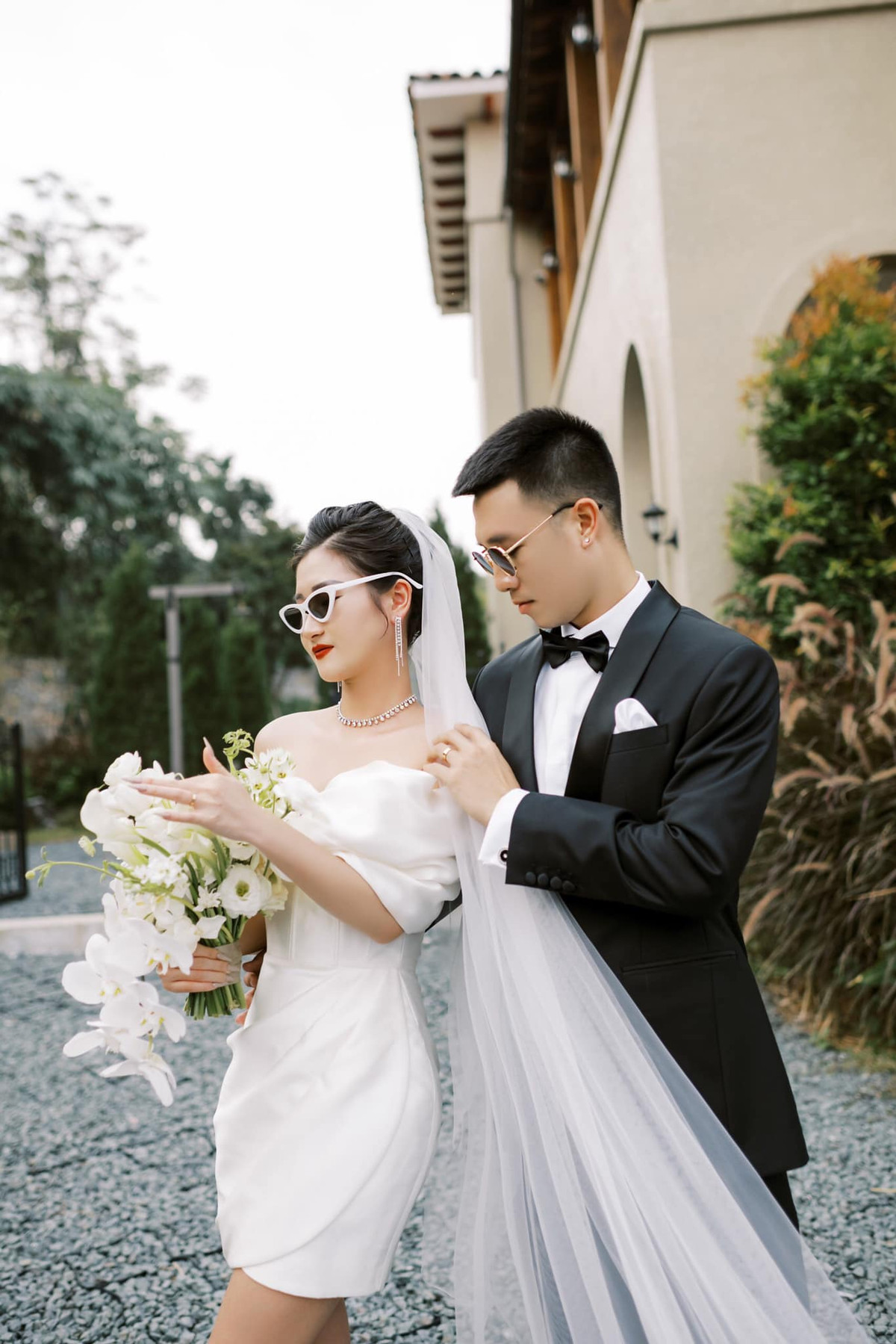 Được biết, Thùy Dương tốt nghiệp khoa Sân khấu, ĐH Sân khấu - Điện ảnh Hà Nội.