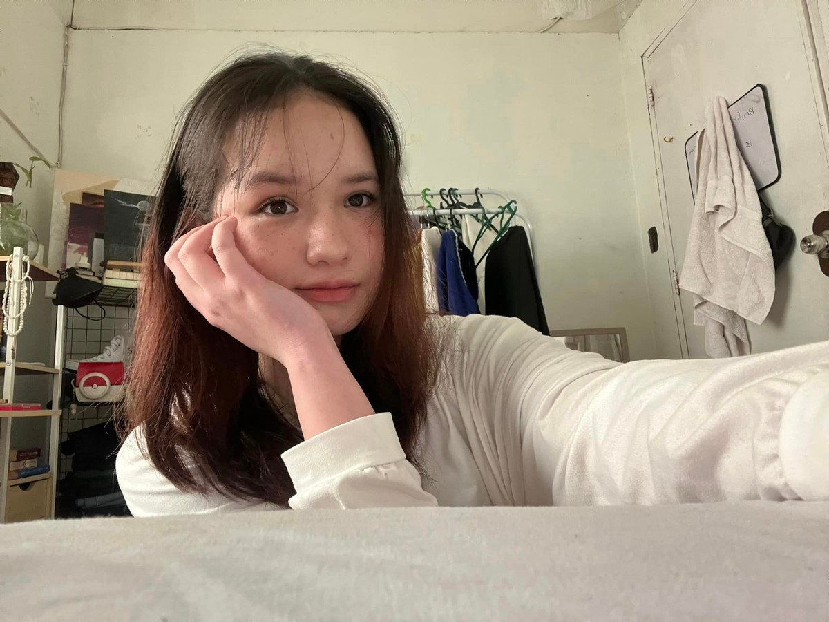 Vien Babina cũng làm YouTube chia sẻ các Vlog về cuộc sống thường ngày hay các video Mukbang thu hút gần 100 nghìn người đăng ký.