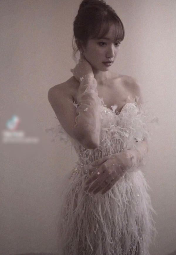 Thiếu gia Bụt và Lê Thị Khánh Huyền là một trong những cặp đôi nhận được sự quan tâm của rất nhiều người hâm mộ.