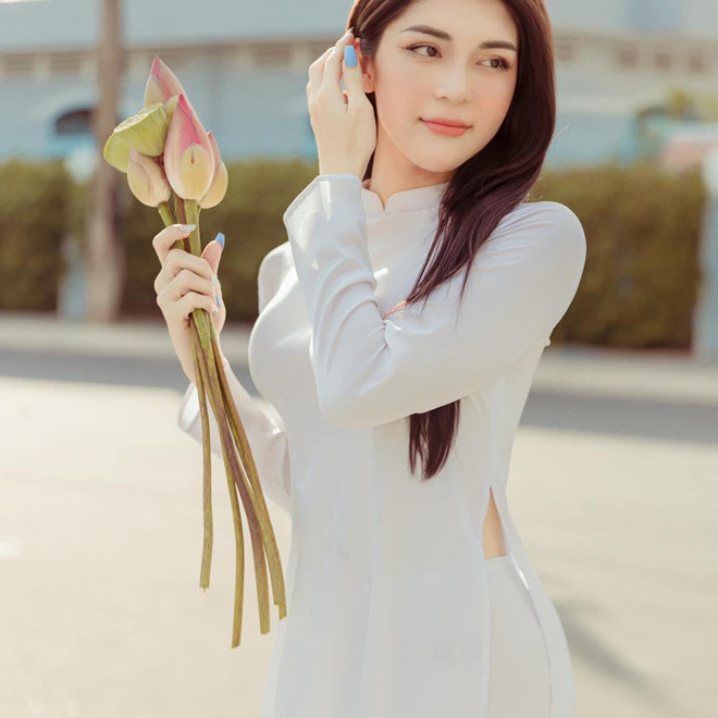 Lần thứ 2 góp mặt tại cuộc thi “Miss International Queen 2023” hot girl chuyển giới Lý Huỳnh My (sinh năm 1994, quê An Giang) một lần nữa gây chú ý bởi nhan sắc xinh đẹp và quyến rũ.