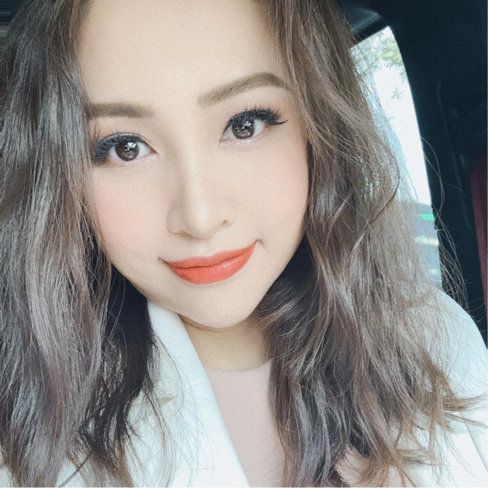 Có thể nói, mỹ nhân sinh năm 1985 thuộc số ít những mẹ bầu có tốc độ hồi phục nhanh chóng sau sinh.